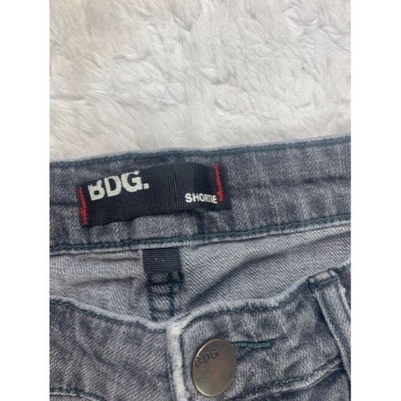 BDG Size 30x2.5 (Measured) Womens Shortie Shorts Charcoal Cuffed Stretch… - Picture 2 of 3